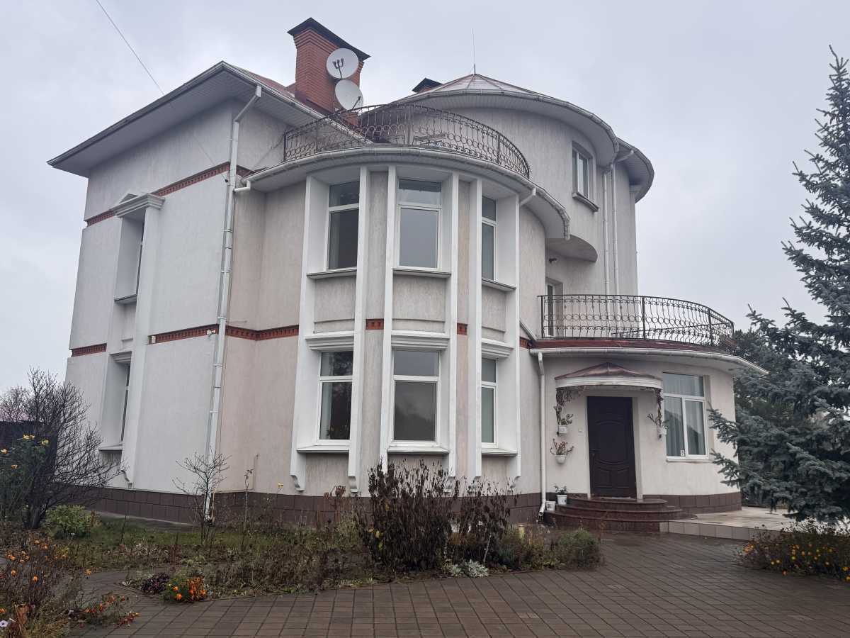 Продам 12-к дім Обухівський, Козин, Соловяненка, 263а. 