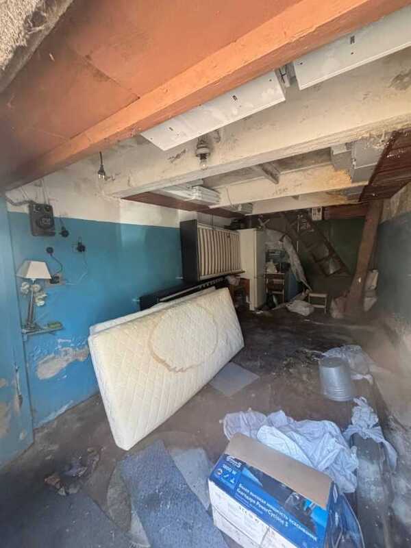 Продам  місце в гаражному кооперативі Київ, Печерський, вул. Олександра Матросова, 17А. 