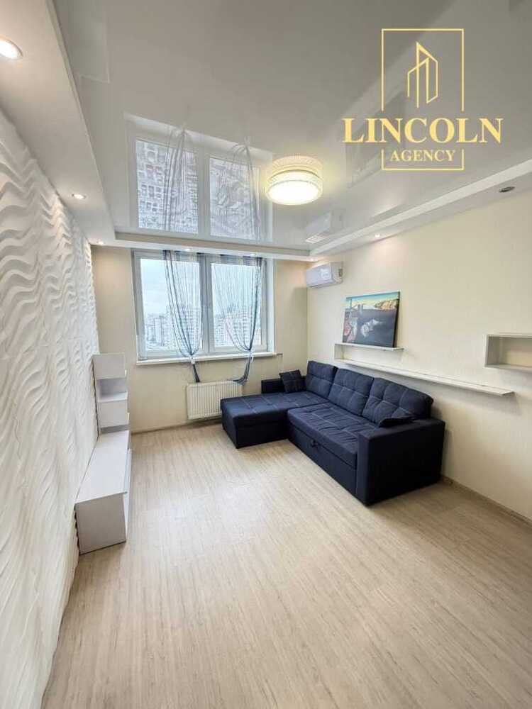 Продам 1-к квартиру Київ, Дарницький, вул. Соломії Крушельницької, 15В. 