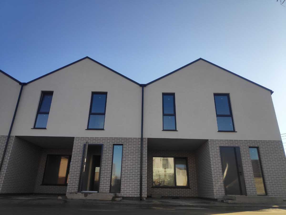 Продам 3-к таунхаус Київ, Дніпровський, вул. 208-а Садова, 1В. 