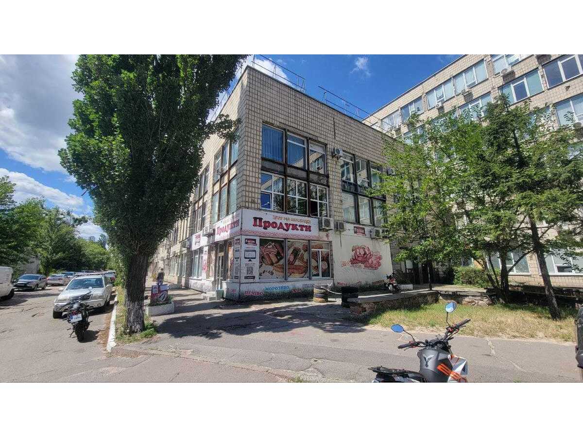 Оренда окремої будівлі / офісу 4174м2 біля м. Лівобережна