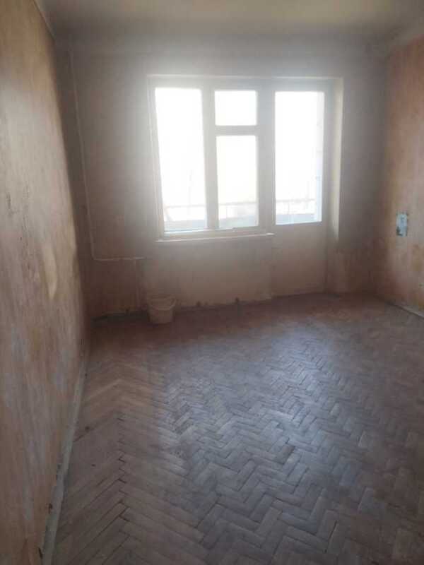 Продам 1-к квартиру Київ, Печерський, вул. Сергія Гусовського, 2. 