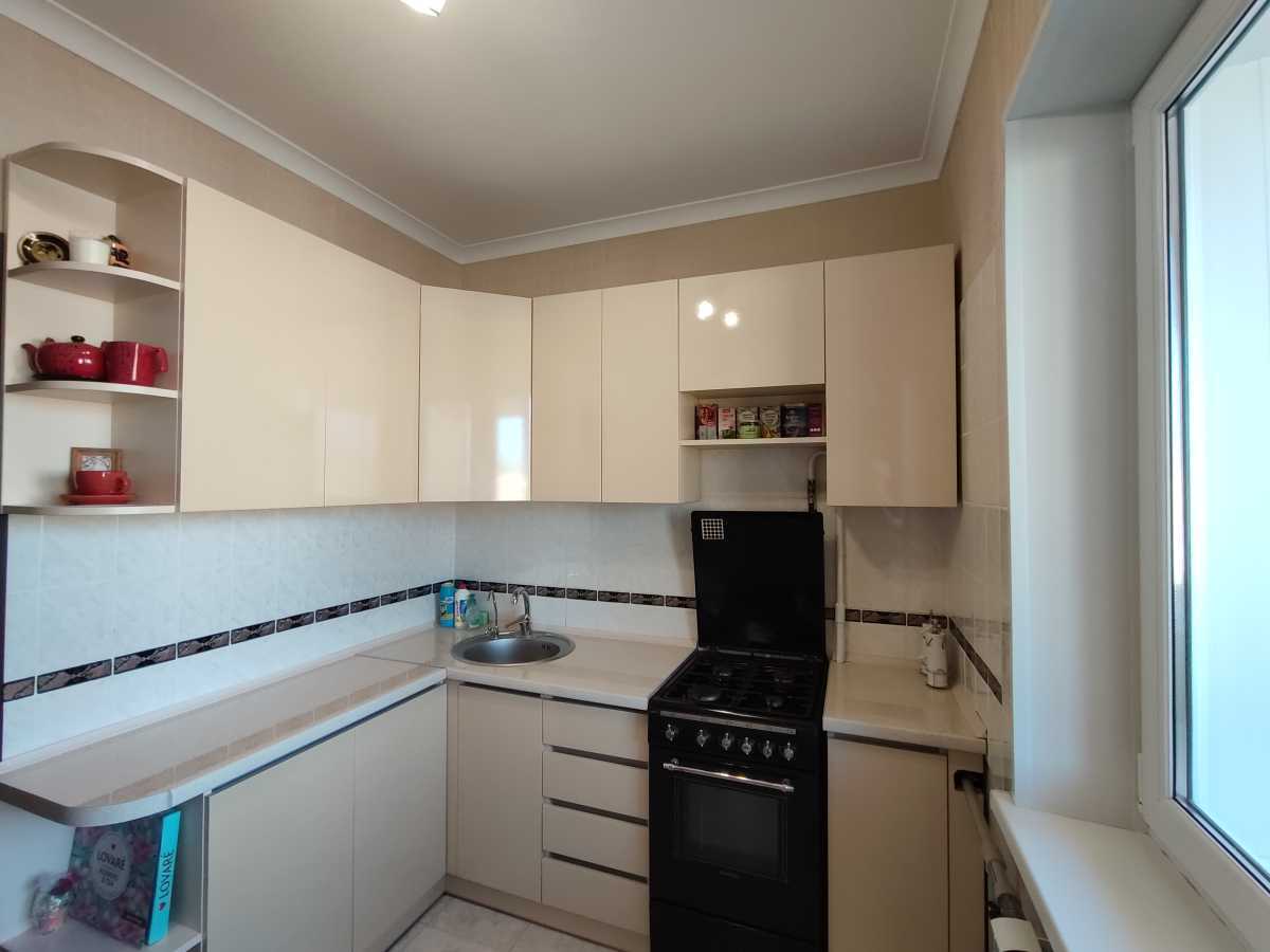 Продам 1-к квартиру Київ, Оболонський, вул. Прирічна, 19В. 