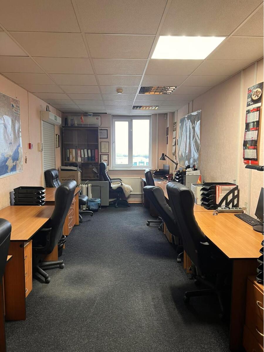 Офіс 26 м.кв. вул. Кирилівська 160 Подільський район Куренівка Без%