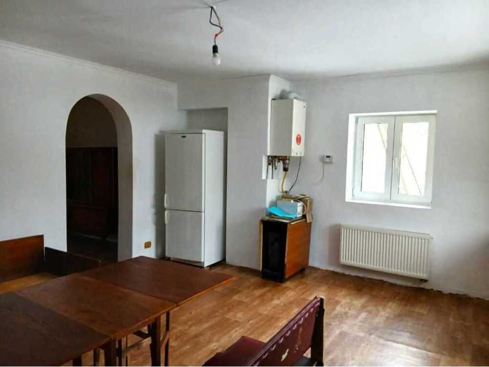 Здам довгостроково 2-к частину дома Київ, Дніпровський, вул. Паровозна. 