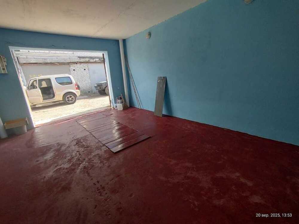 Продам  окремий гараж Київ, Деснянський, вул. Пухівська, 2. 