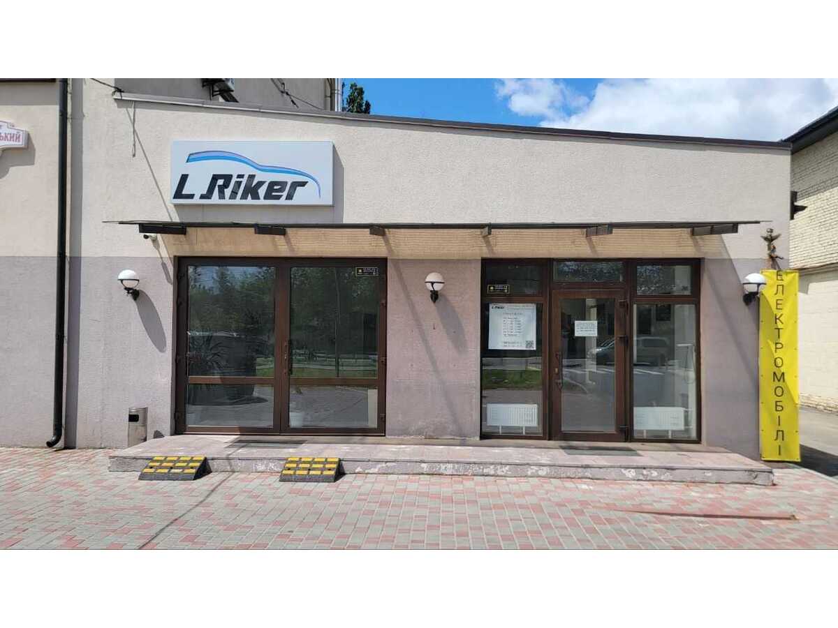 Чисте виробництво / шоурум / ательє 93м2 , Повітряних сил, 90