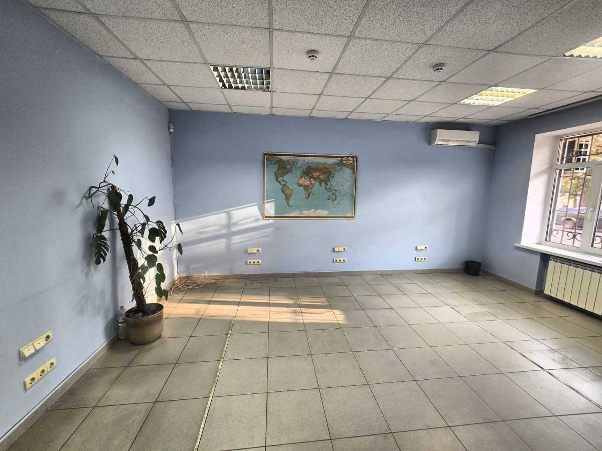 Здам довгостроково  офісне приміщення Київ, Голосіївський, вул. Саксаганського, 60А. 