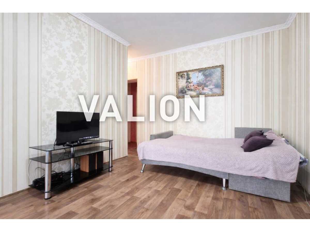 Продам 3-к квартиру Київ, Дарницький, вул. Новодарницька, 23/7. 