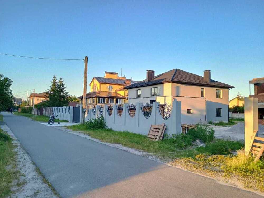 Продам 5-к котедж Броварський, Погреби, Ратушного, 6. 