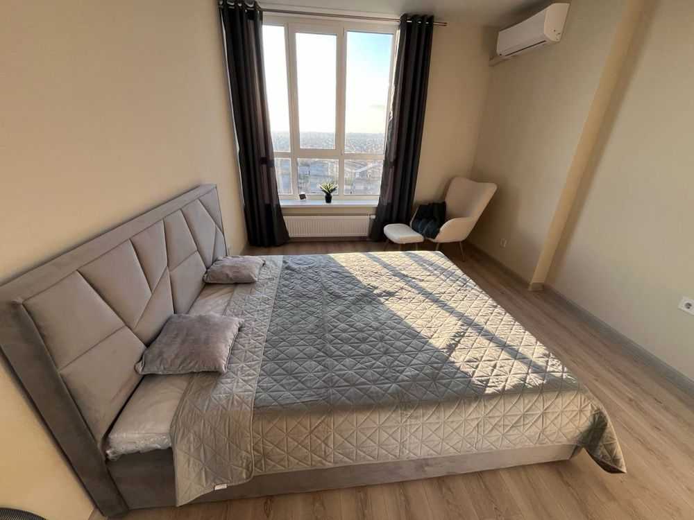 Здам довгостроково 1-к квартиру Київ, Голосіївський, просп. Академіка Глушкова, 42. 