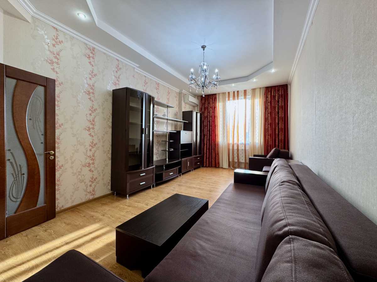 Продам 1-к квартиру Київ, Голосіївський, просп. Науки, 30. 