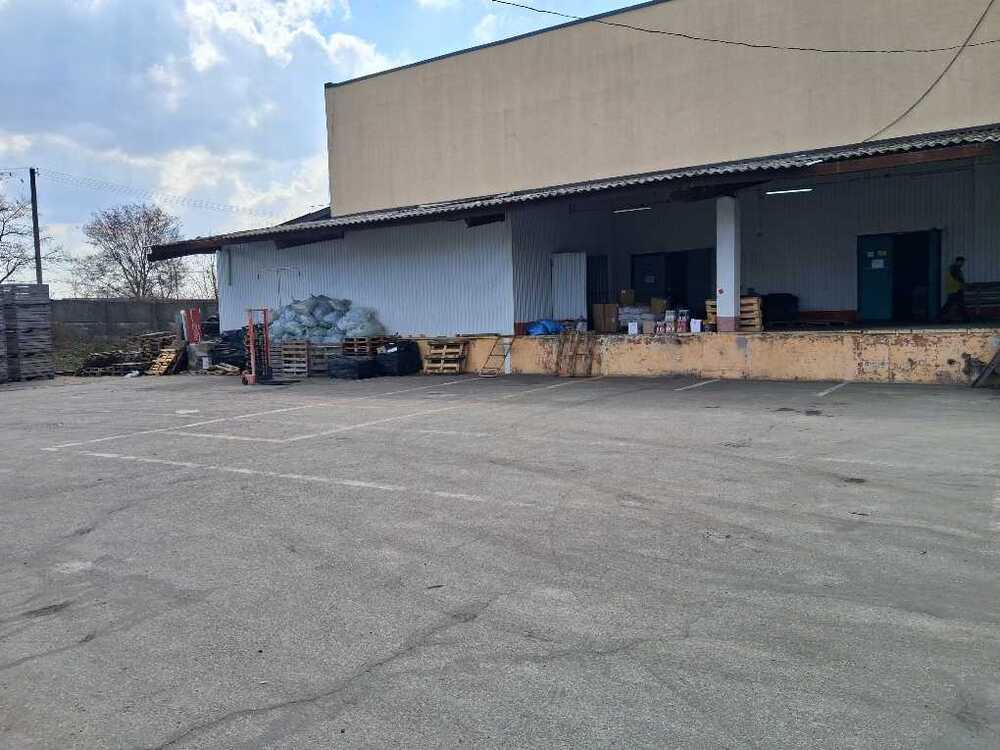 Здам довгостроково  складське приміщення Київ, Дніпровський, вул. Празька. 