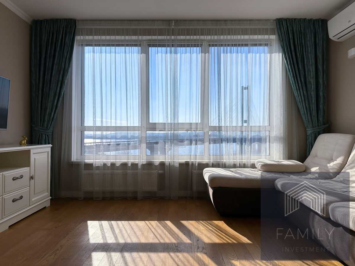 Продам 2-к квартиру Київ, Дарницький, просп. Миколи Бажана, 1-а. 