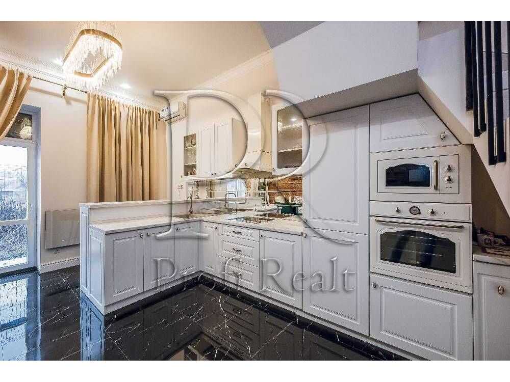 Продам 3-к таунхаус Київ, Деснянський, вул. Мелетія Смотрицького. 