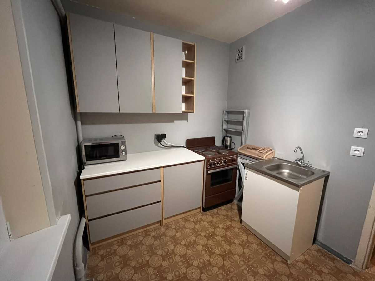 Здам довгостроково 1-к квартиру Київ, Дарницький, вул. Ревуцького, 11в. 