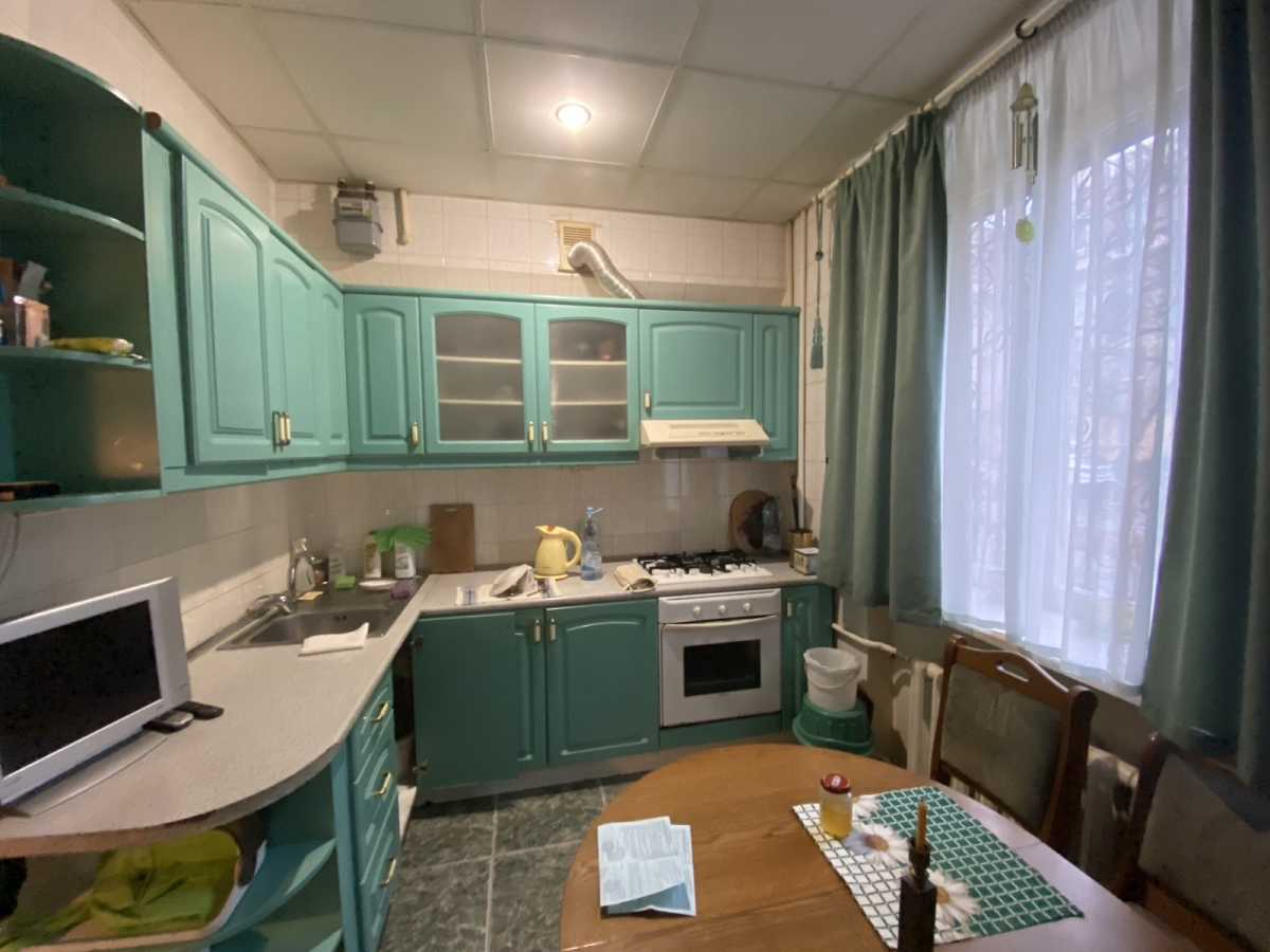 Продам 3-к квартиру Київ, Солом`янський, вул. Очаківська, 8. 