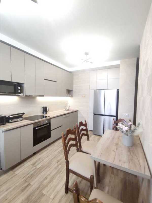 Продам 3-к квартиру Київ, Оболонський, пров. Балтійський, 3А. 