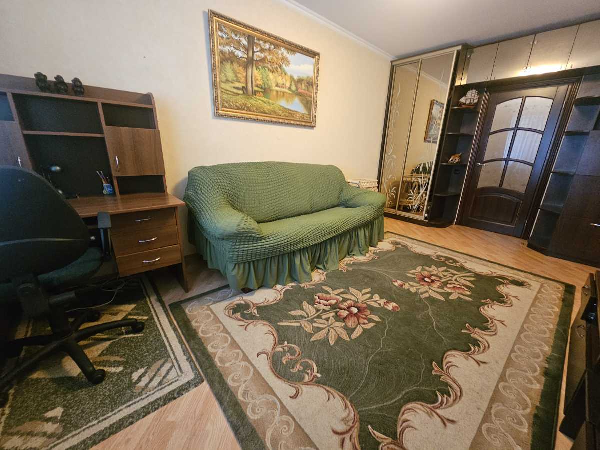 Здам довгостроково 2-к квартиру Київ, Дарницький, вул. Євгена Харченка, 45. 