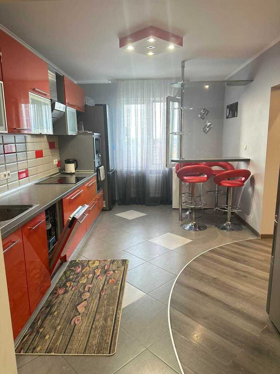 Здам довгостроково 2-к квартиру Київ, Подільський, просп. Європейського Союзу, 31а. 