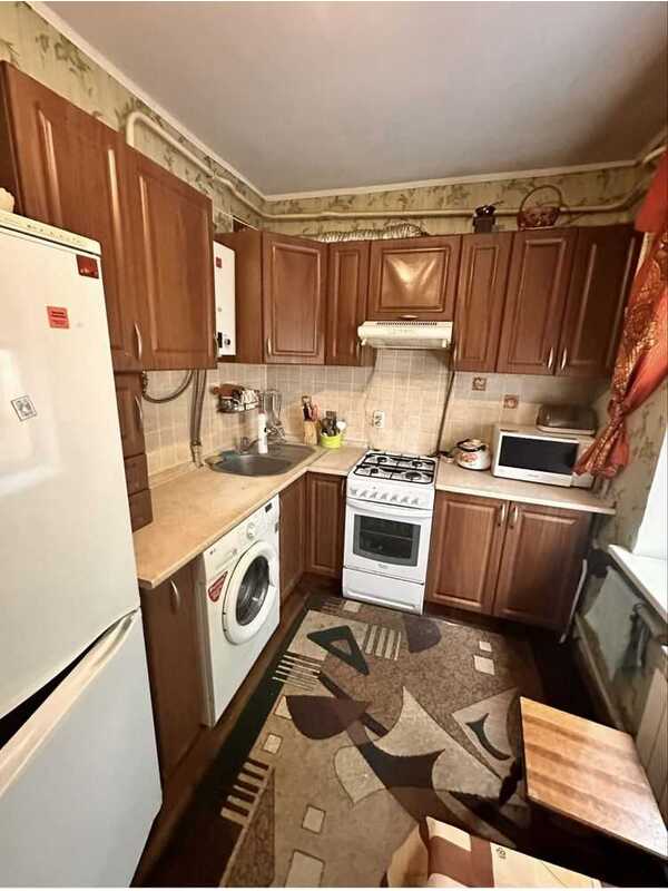 Продам 1-к квартиру Бориспільський, Бориспіль, Калмикова. 