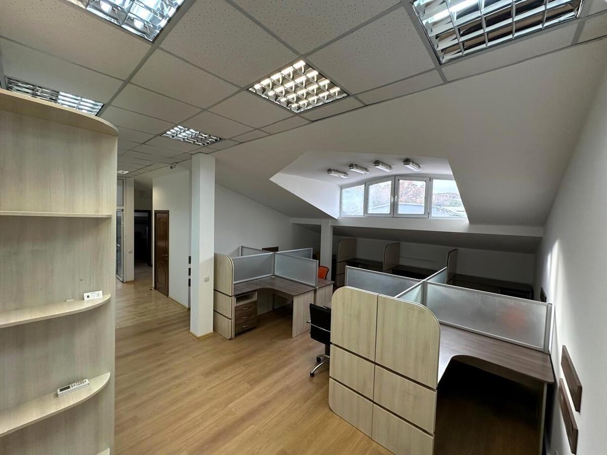 Офіс 105 м.кв. Глибочицька 40Х Шевченківський метро Контрактова площа Без%