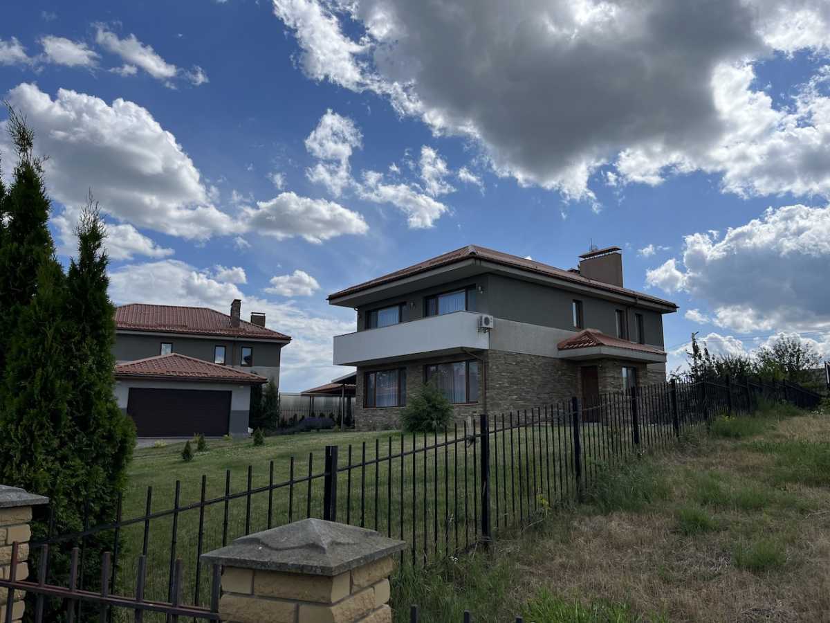 Здам довгостроково 5-к дім Обухівський, Іванковичі, провулок Гірський. 