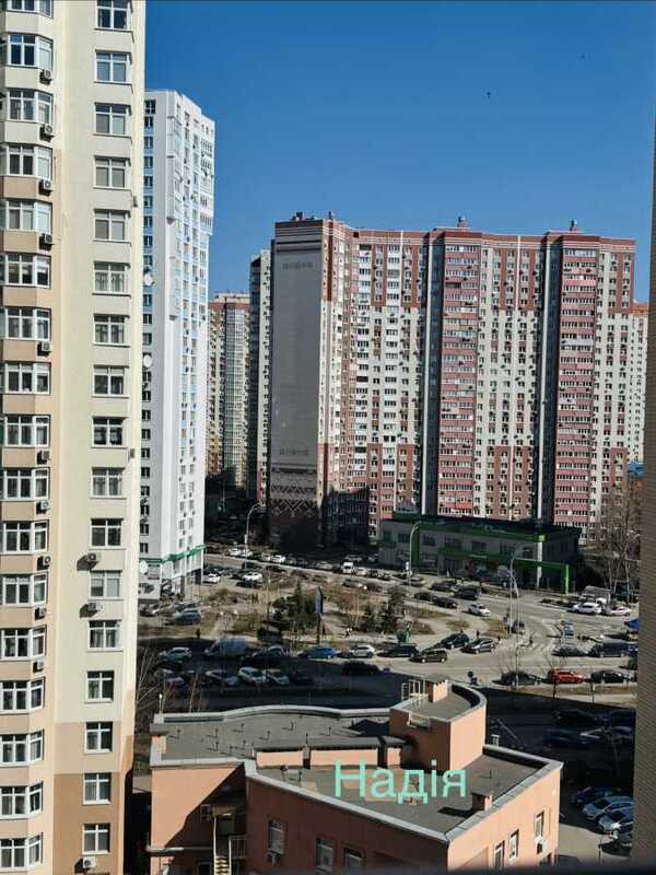 Продам 3-к квартиру Київ, Дарницький, вул. Григорія Ващенка, 1. 