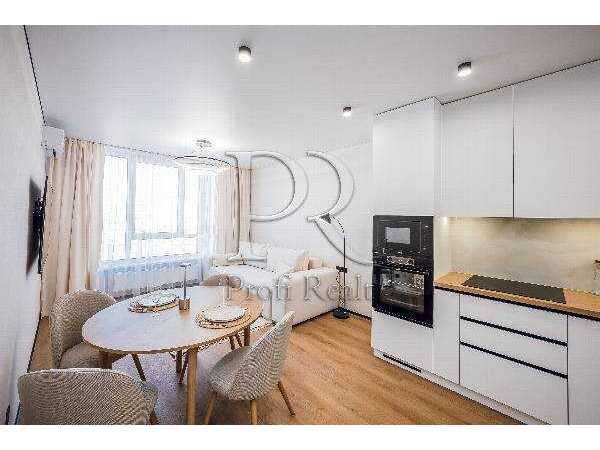 Продам 2-к квартиру Київ, Подільський, вул. Всеволода Змієнка, 30. 