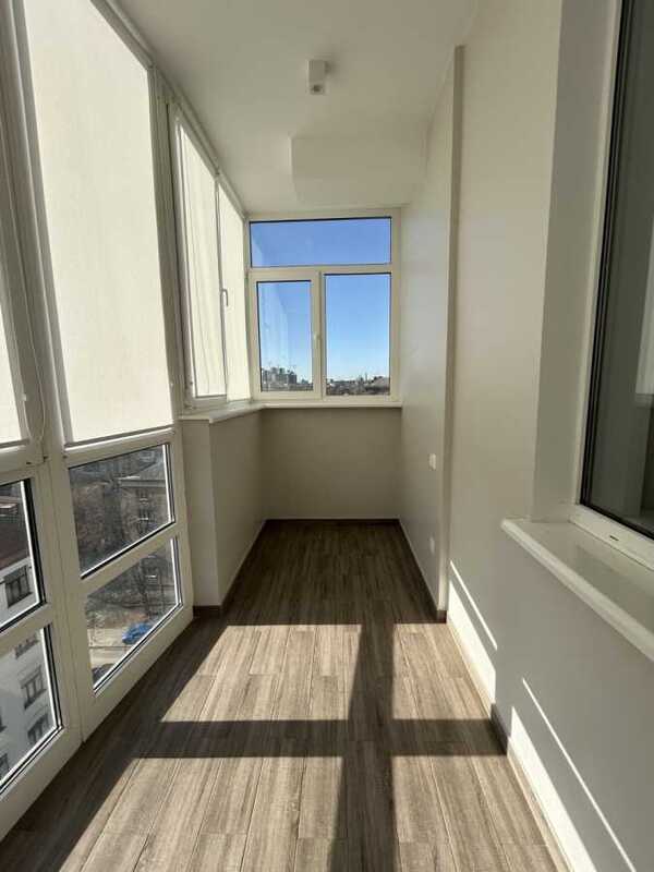 Продам 3-к квартиру Київ, Шевченківський, вул. Кирило-Мефодіївська, 2. 