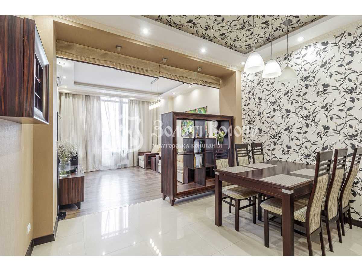 Продам 2-к квартиру Київ, Голосіївський, вул. Жилянська, 59. 