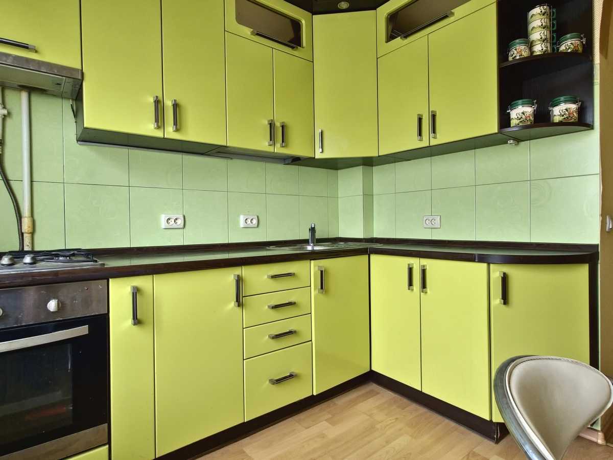 Продам 2-к квартиру Київ, Дніпровський, вул. Райдужна, 71. 