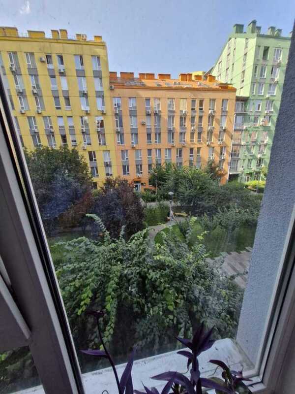 Продам 2-к квартиру Київ, Дніпровський, просп. Соборності, 17. 