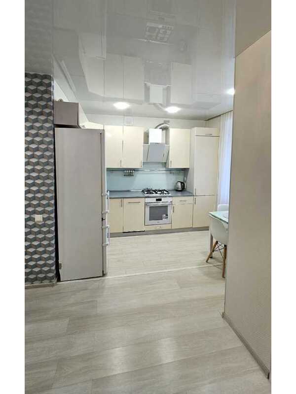 Продам 1-к квартиру Бучанський, Софіївська Борщагівка, Боголюбова, 13. 