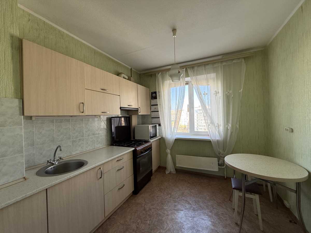 Продам 3-к квартиру Броварський, Бровари, Симона Петлюри, 17А. 