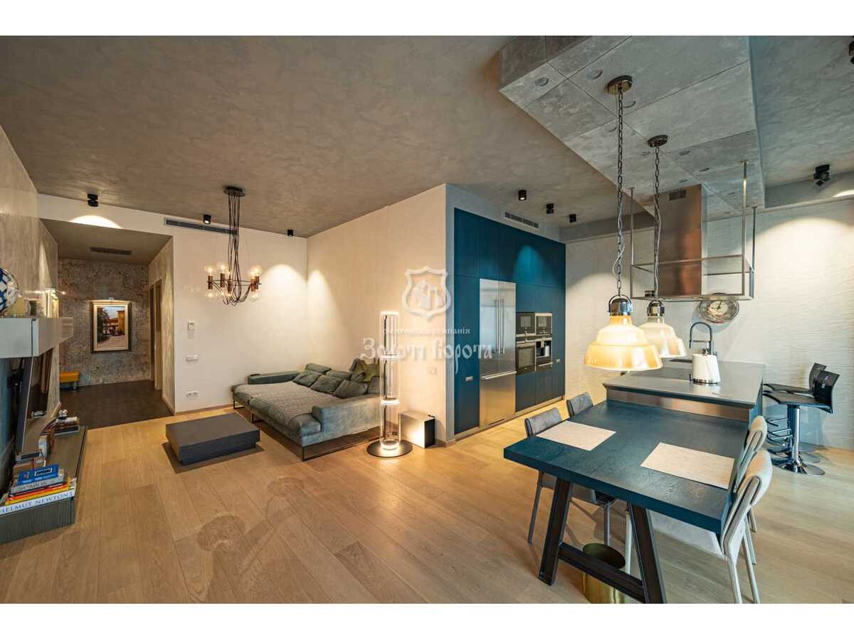 Продам 3-к квартиру Київ, Печерський, вул. Новоселицька, 10. 