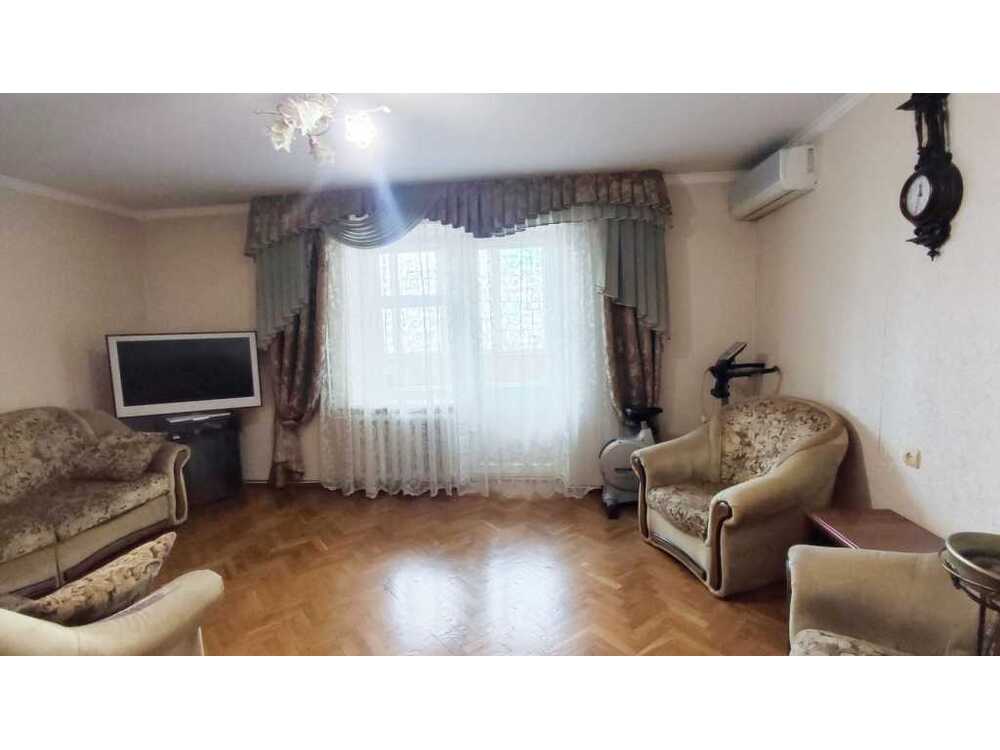 Здам довгостроково 3-к квартиру Київ, Святошинський, просп. Берестейський, 89а. 