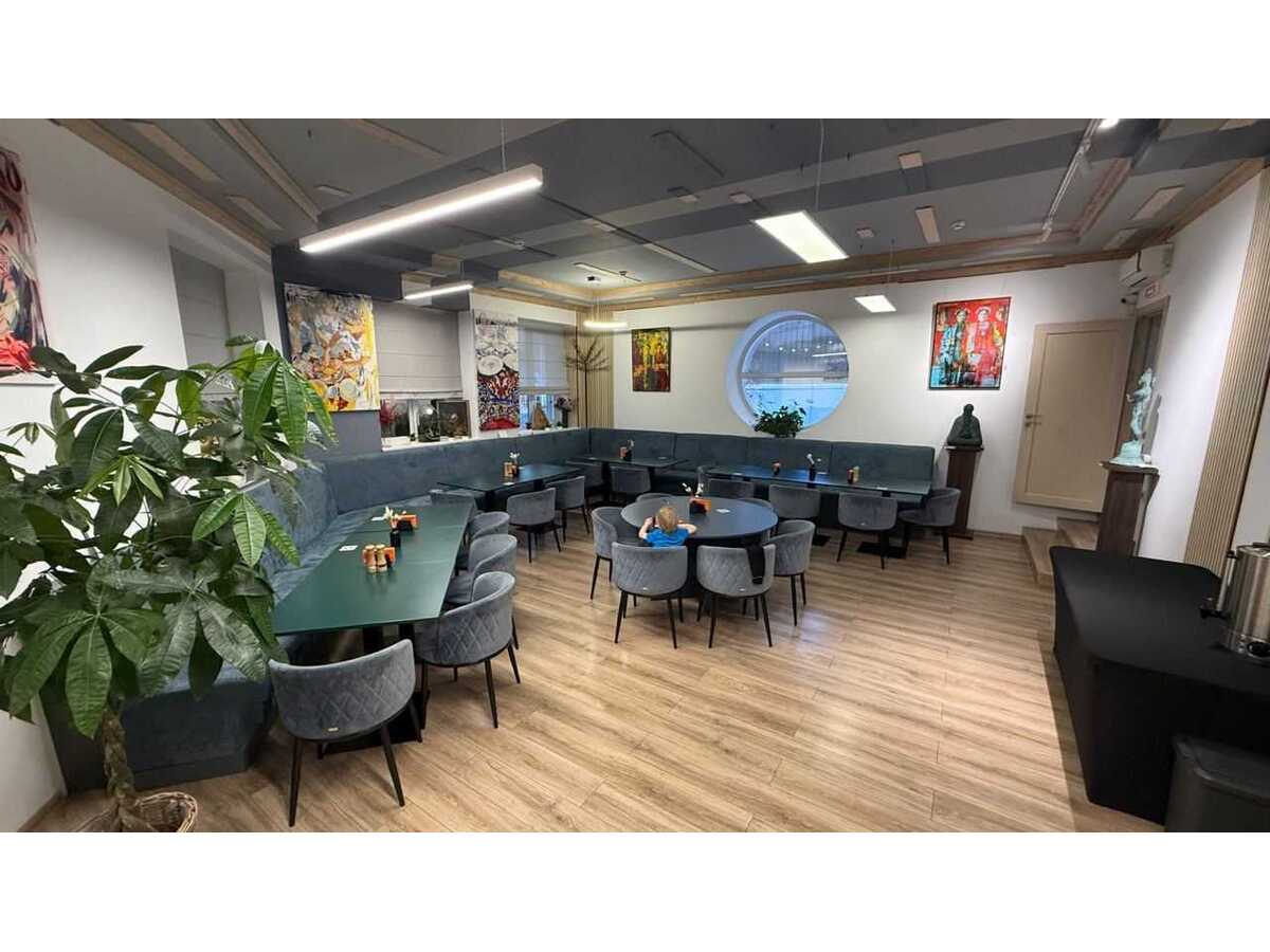 Оренда будівлі 850м2 під офіс, посольство, представництво, школу