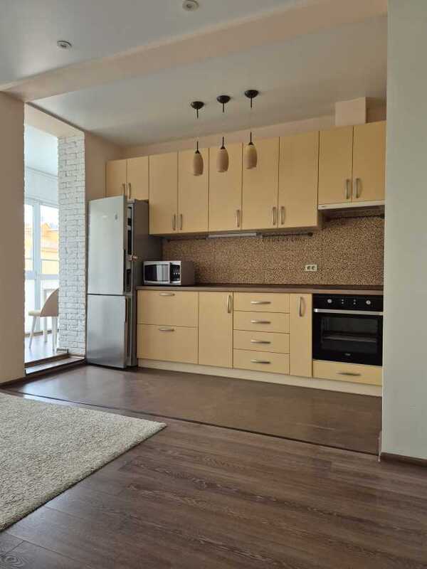 Здам довгостроково 1-к квартиру Київ, Дніпровський, вул. Регенераторна, 4. 