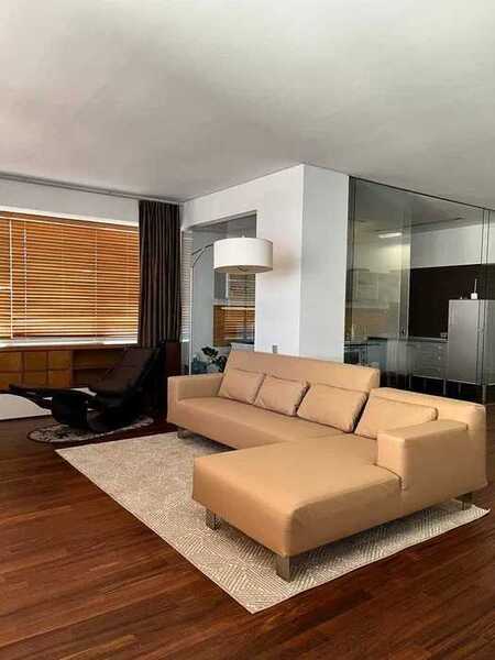 Продам 3-к квартиру Дніпро, Центральний, Вернадського, 35Б. 