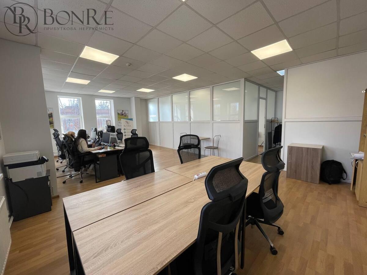 Оренда, Офіс, Коворкінг, Робочі місця від 1-го до 12 ,метро Теремки.