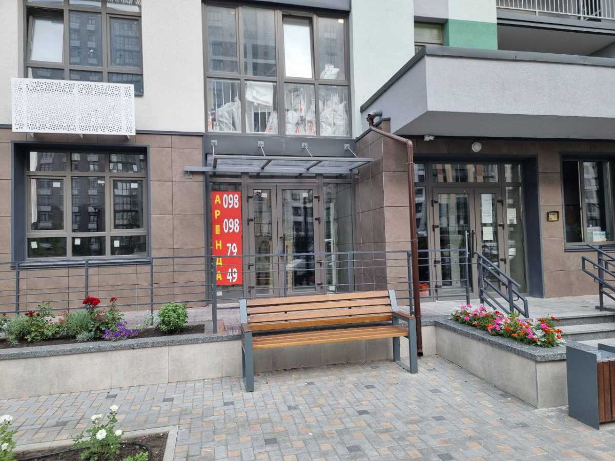 Продам  об`єкт сфери послуг Київ, Подільський, вул. Тираспольська, 52. 