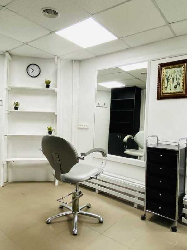 Здам довгостроково  об`єкт сфери послуг Київ, Дніпровський, вул. Раїси Окіпної, 4а. 