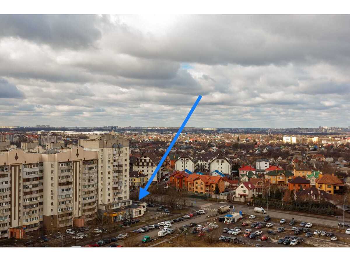 Продам  торгову площу Київ, Голосіївський, вул. Академіка Вільямса, 9. 