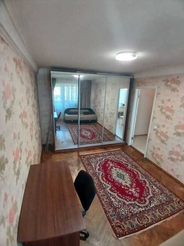 Здам довгостроково 1-к квартиру Київ, Дарницький, вул. Привокзальна, 8. 