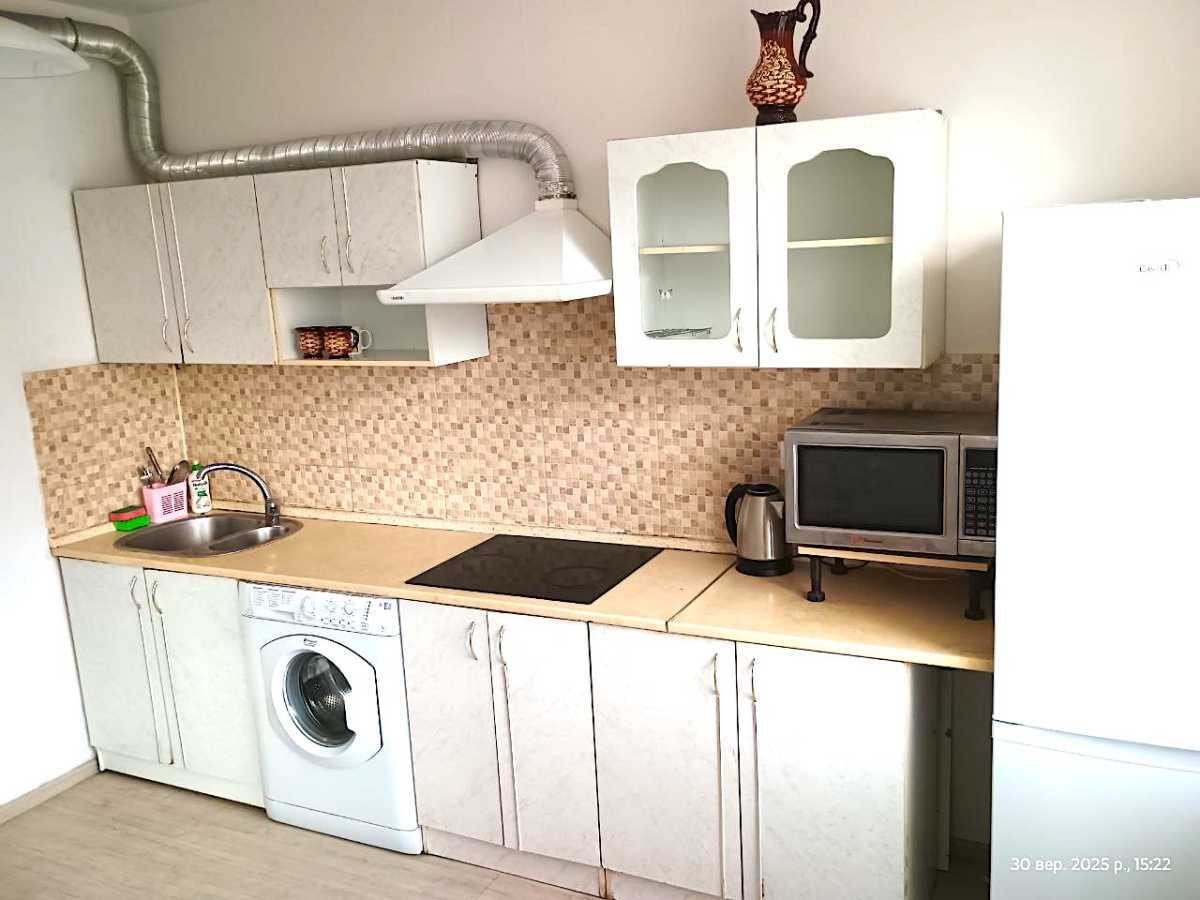 Здам довгостроково 1-к квартиру Київ, Святошинський, вул. Олевська, 13/50. 