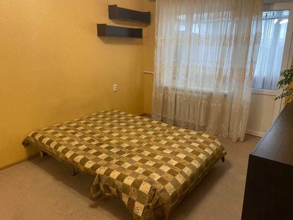 Здам довгостроково 1-к квартиру Київ, Дніпровський, бульв. Перова, 10. 