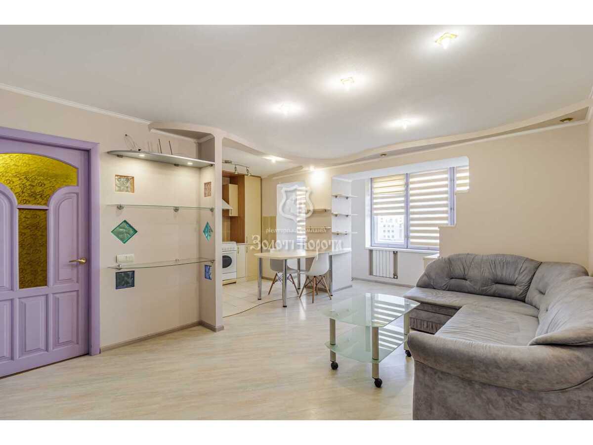 Продам 2-к квартиру Київ, Шевченківський, вул. Миколи Пимоненка, 3. 