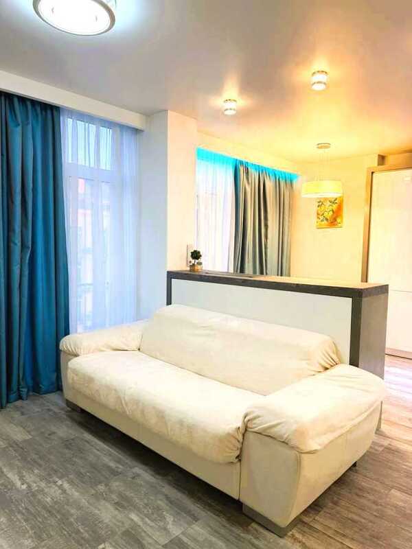 Здам довгостроково 1-к квартиру Київ, Дніпровський, вул. Регенераторна, 4. 