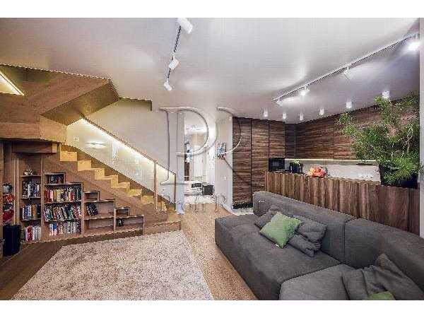 Продам 3-к квартиру Бучанський, Софіївська Борщагівка, Яблунева вулиця, 15. 